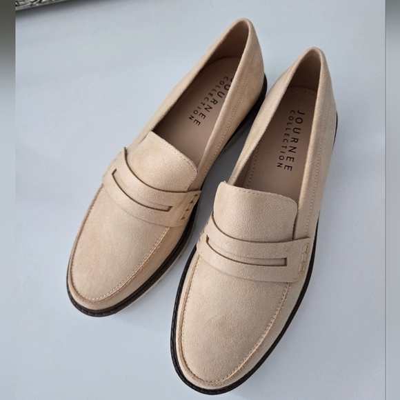 Journee Collection Kenly Penny Loafer. Color Taupe. Size 8.5. New. - Picture 2 of 7